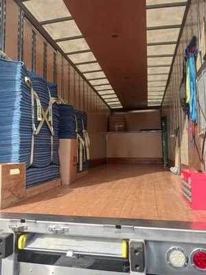 Action Moving photo 1