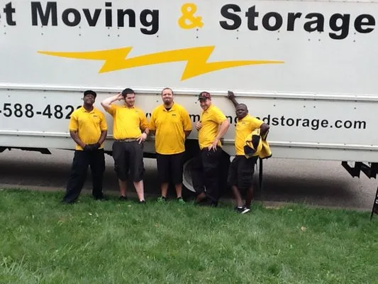 Moving House Holds photo 4